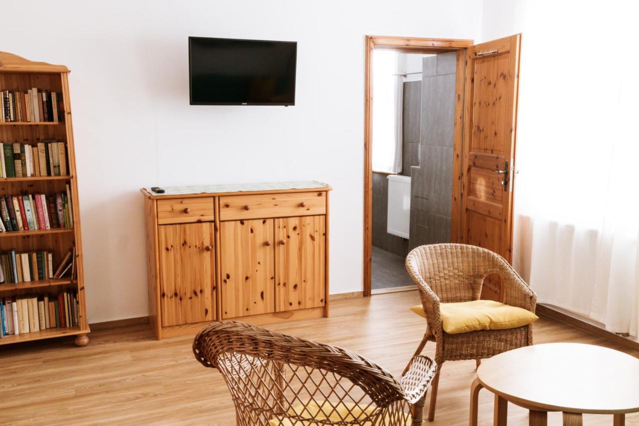 Ferienwohnung An Der Berliner Seenkette Шверін Екстер'єр фото